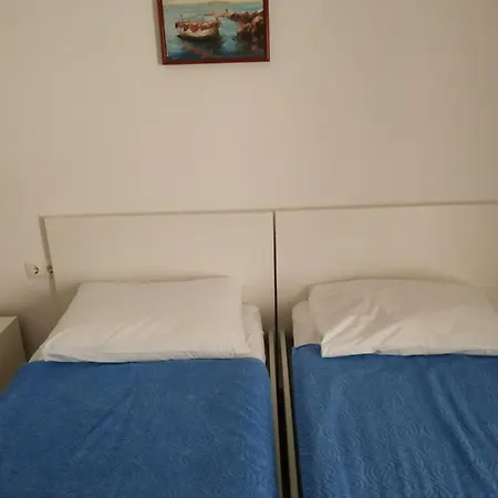 Guest house Lena *